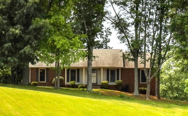 5148 Hwy 49W Springfield, TN 37172 3 Beds, 2 Baths, 2482 SqFt, 8.870 Acres
